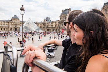 Viagem de um dia ao Paris Explorer de Londres com ônibus hop-on, hop-off